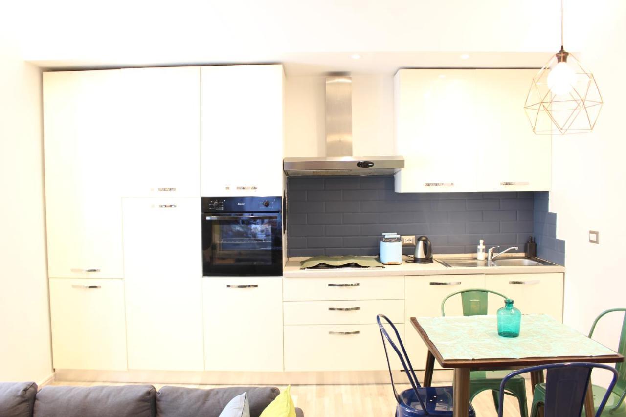 Wonderwall Apartment ลาสเปเซีย ภายนอก รูปภาพ