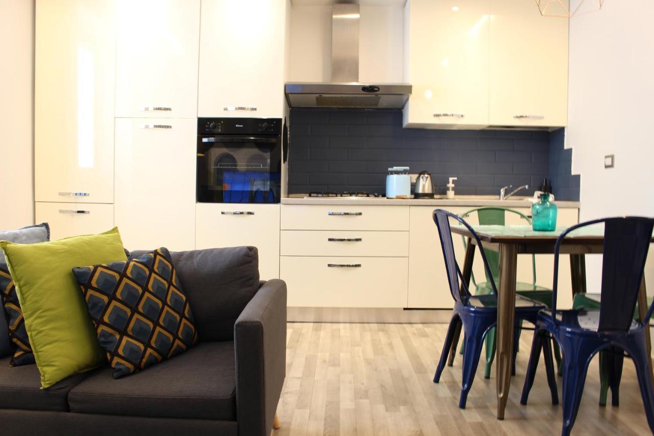 Wonderwall Apartment ลาสเปเซีย ภายนอก รูปภาพ