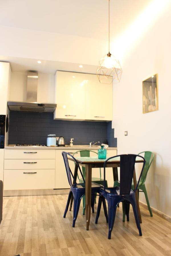 Wonderwall Apartment ลาสเปเซีย ภายนอก รูปภาพ