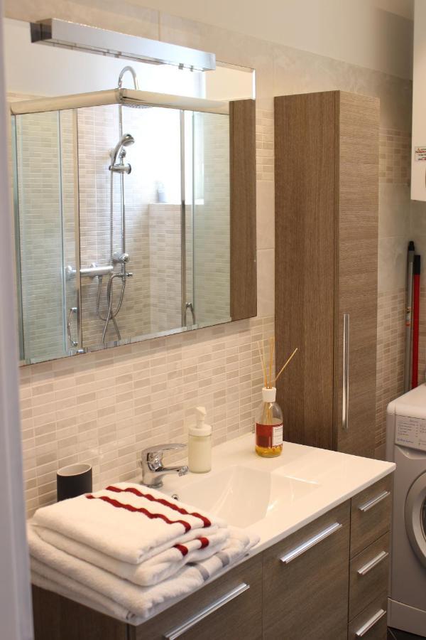 Wonderwall Apartment ลาสเปเซีย ภายนอก รูปภาพ