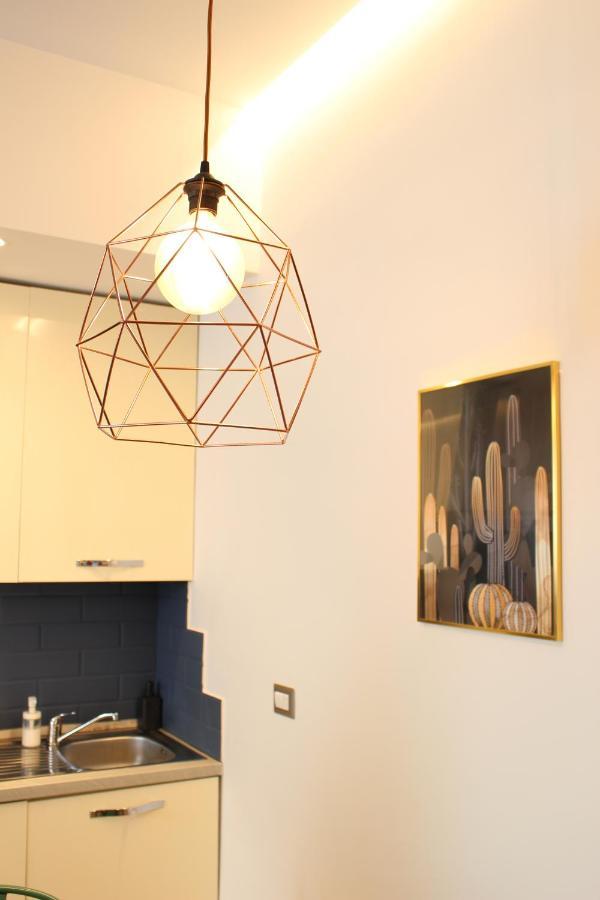 Wonderwall Apartment ลาสเปเซีย ภายนอก รูปภาพ