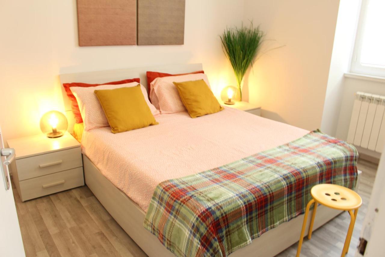 Wonderwall Apartment ลาสเปเซีย ภายนอก รูปภาพ