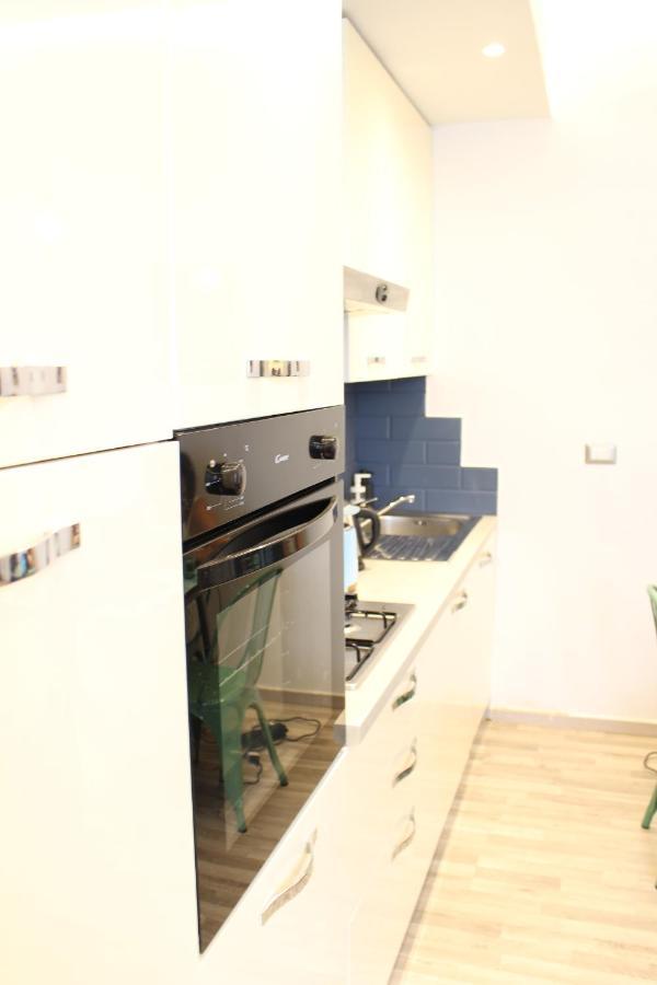 Wonderwall Apartment ลาสเปเซีย ภายนอก รูปภาพ