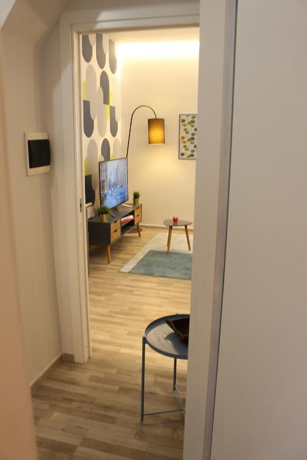 Wonderwall Apartment ลาสเปเซีย ภายนอก รูปภาพ