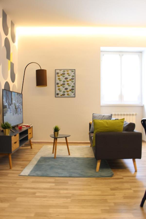 Wonderwall Apartment ลาสเปเซีย ภายนอก รูปภาพ