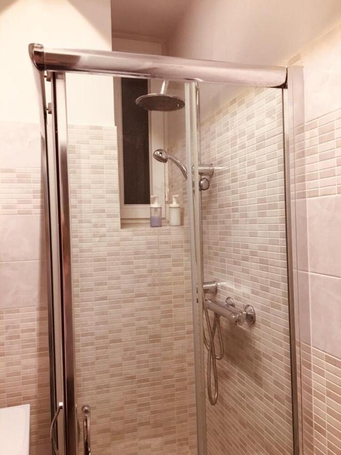 Wonderwall Apartment ลาสเปเซีย ภายนอก รูปภาพ